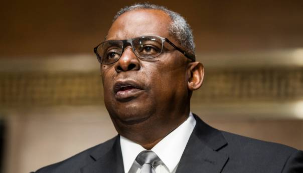 Lloyd Austin u nenajavljenoj posjeti Iraku