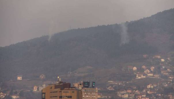 Lokalizovan požar na Zmajevcu iznad Zenice, ali je još aktivan