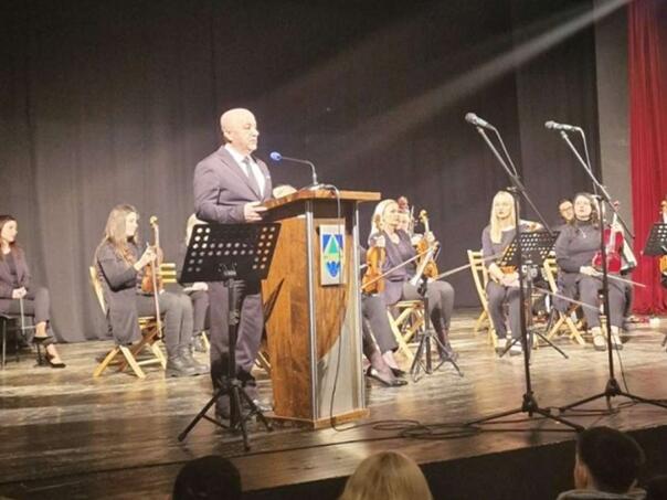 Lokmić obilježio Dan nezavisnosti u Maglaju i Zavidovićima