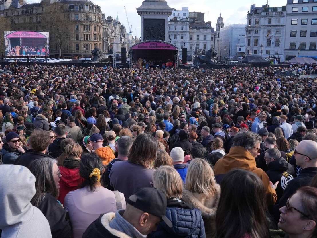 London: Desetine hiljada ljudi na protestu protiv krajnje desnice