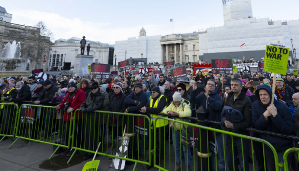 London: Protestno okupljanje protiv slanja oružja u Ukrajinu