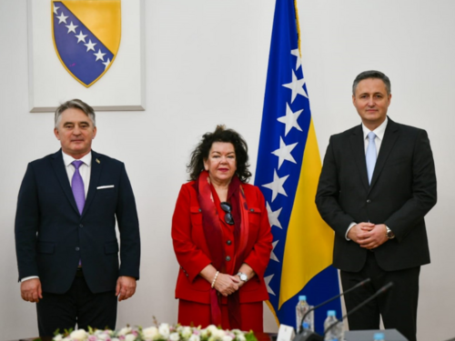London uz Sarajevo: Britanci apeluju da BiH iskoristi trenutak