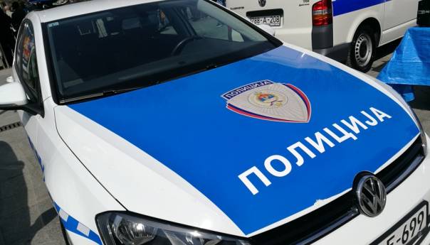 Lopare: Pijan krao boce alkohola