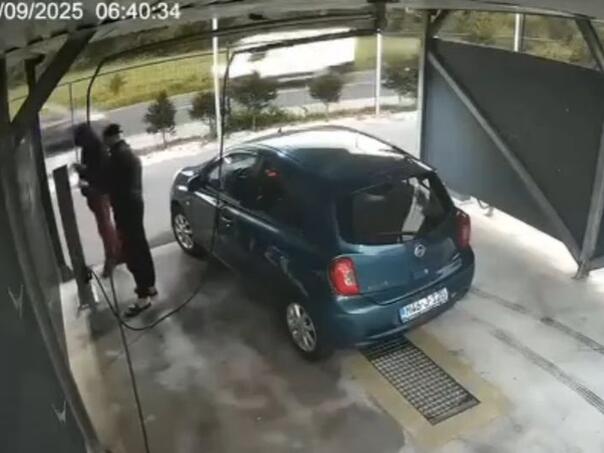 Lopov opljačkao autopraonicu na Ilidži: Prvo oprao auto, pa obio aparat