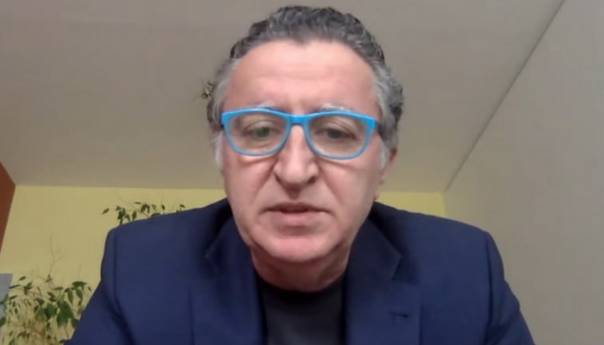 Loši odnosi sa Srbijom i Hrvatskom daju prostor Čoviću i Dodiku