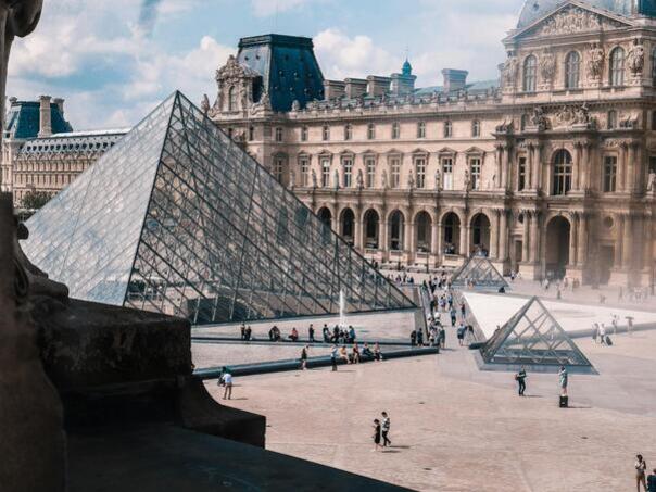 Louvre ponovo otvara Galeriju Apolo nakon velike pljačke