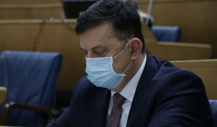 Lovrinović pitao Tegeltiju da li će smijeniti Cikotića
