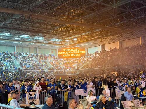 "Ludnica" u Fan zoni u Zenici: BiH se bodri iz Arene