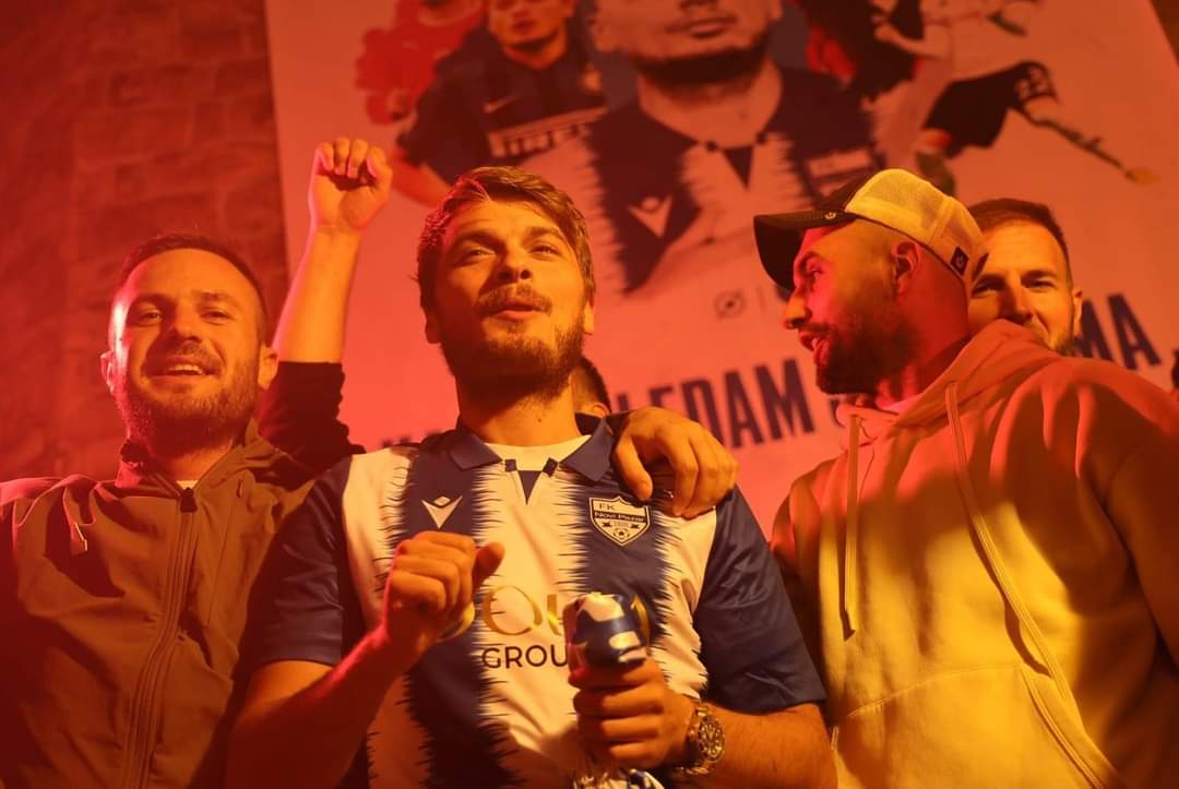 Video/Foto: 'Ludnica' u Novom Pazaru na dočeku Adema Ljajića