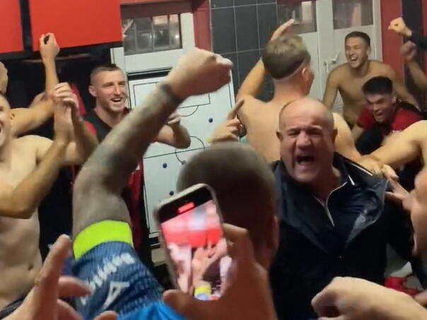 Ludnica u svlačionici Slobode, igrači traže premije