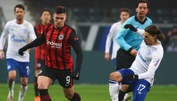 Luka Jović dvostruki strijelac za Eintrachta u povratničkom meču