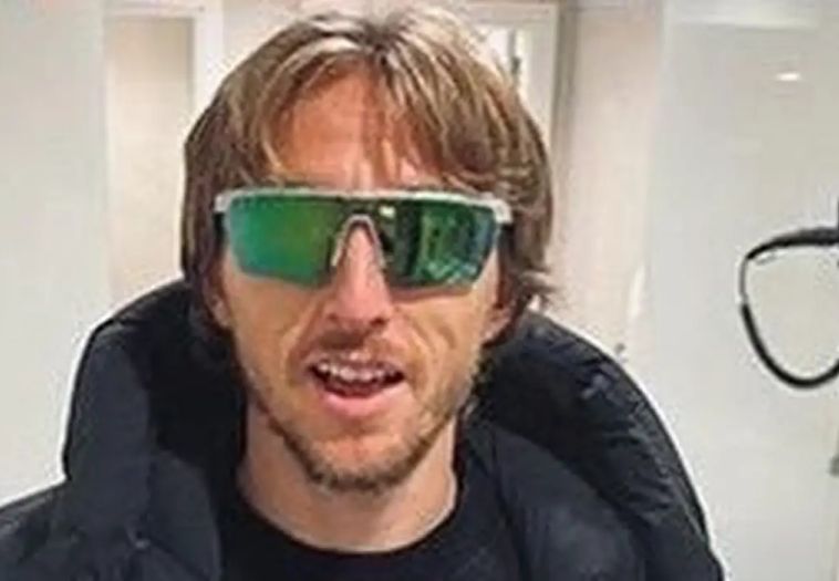 Luka Modrić bi se zbog bizarne fotografije mogao naći u velikom problemu