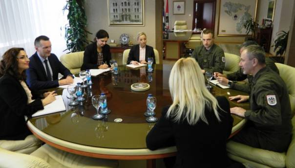 Lukač i komandant EUFOR-a o stanju bezbjednosti u RS