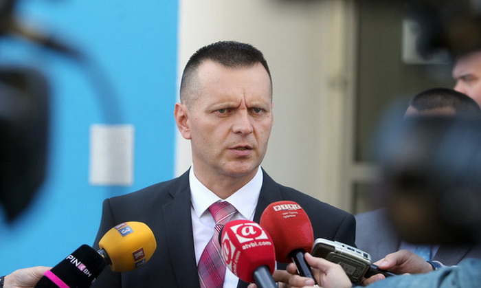 Lukač: U RS zabranjeno izazivanja panike