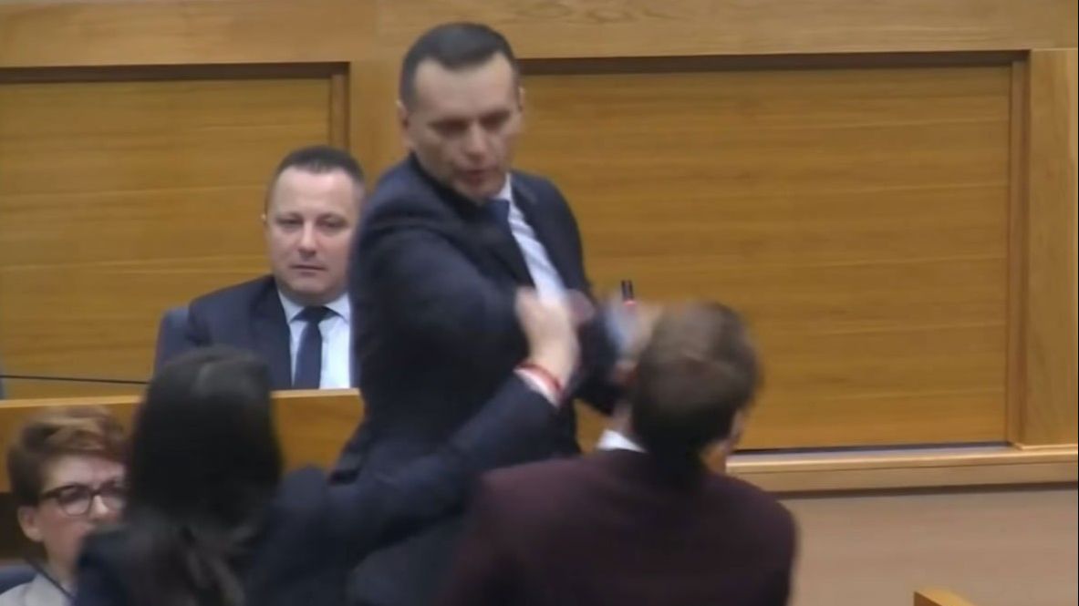 Lukaču tri mjeseca zatvora zbog šamara Stanivukoviću