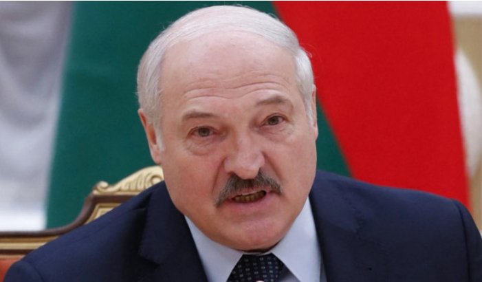 Lukašenko: Ako Zelenski odbije potpisati sporazum, ubrzo će potpisati kapitulaciju