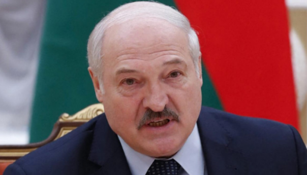 Lukašenko: Ako Zelenski odbije potpisati sporazum, ubrzo će potpisati kapitulaciju