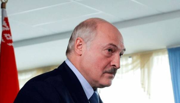 Lukašenko mobiliše sve snage vojske i policije