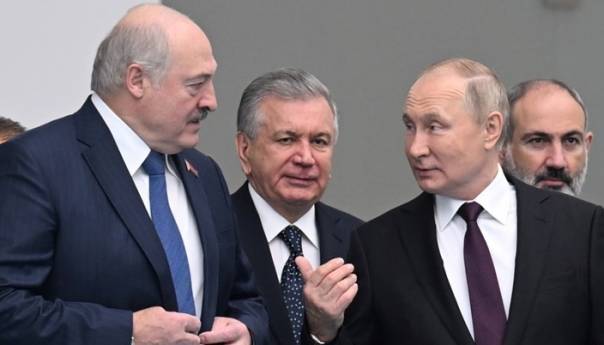 Lukašenko: Nemojte tjerati Putina da koristi nuklearno oružje