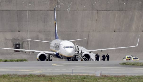 Lukašenko prisilio avion da sleti u Minsk i uhapsio opozicionara