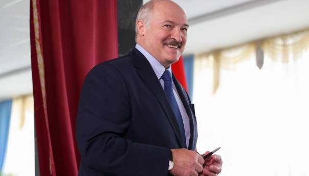 Lukašenko uvjerljivom većinom glasova reizabran za predsjednika Bjelorusije