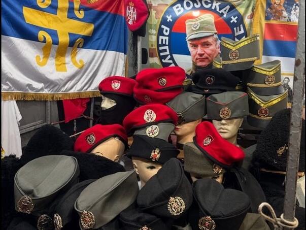 Lunapark, zabava i lik Ratka Mladića na vašaru u Bratuncu