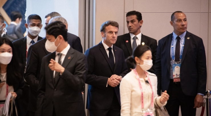 Macron: Bipolarni svijet bi bio velika greška