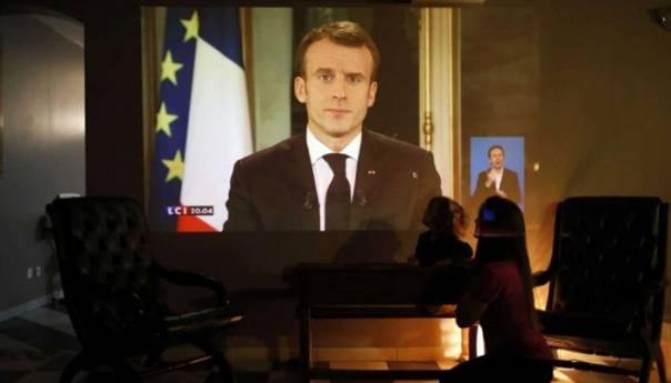 Macron će danas najaviti ublažavanje mjera lockdowna