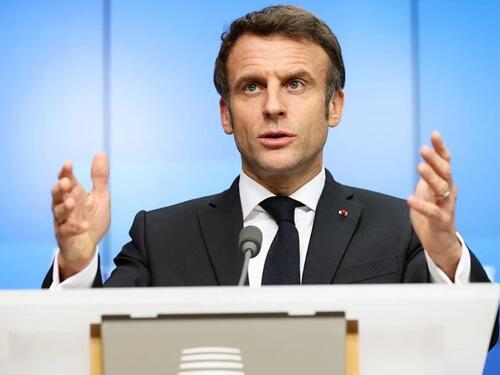 Macron: Francuska je uvijek primala i primat će strance