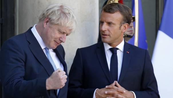 Macron i Johnson o ukrajinskoj krizi: Održati dijalog radi deeskalacije situacije