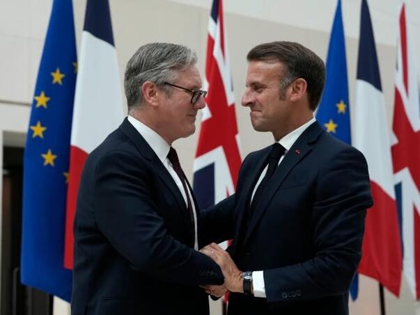 Macron i Starmer organizuju sastanak o sigurnosti u Hormuškom moreuzu