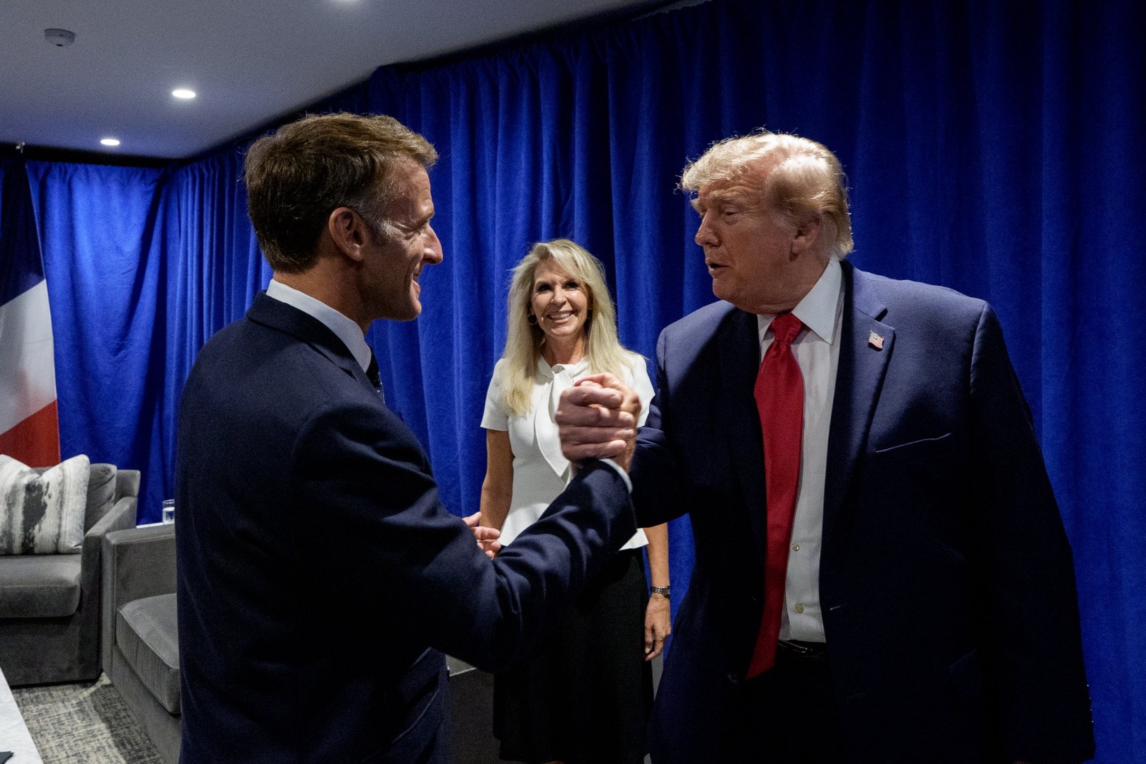 Macron i Trump dogovorili zajedničko djelovanje: Fokus na Hormuz i Ukrajinu