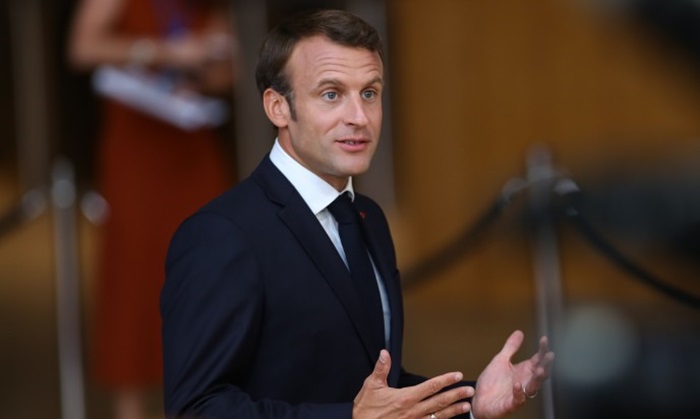 Macron najavio vraćanje vanrednog stanja, policijski sat u Parizu