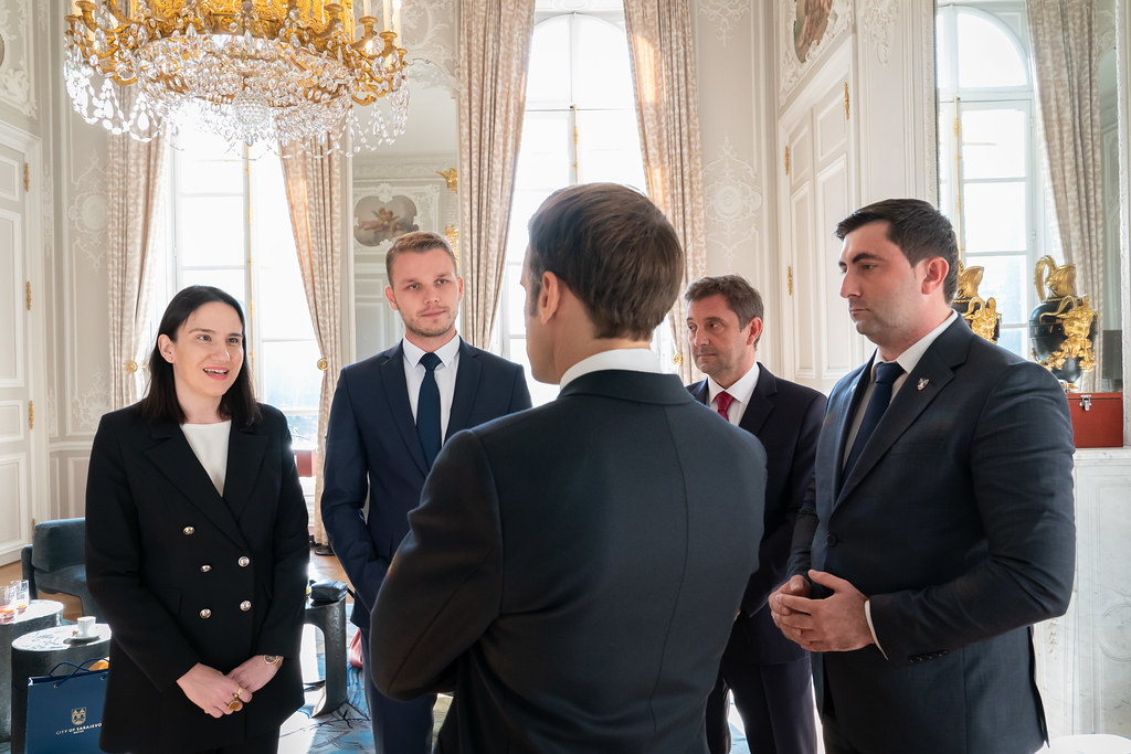 Macron objavio fotografiju sa gradonačelnicima iz BiH: Oni su politička budućnost