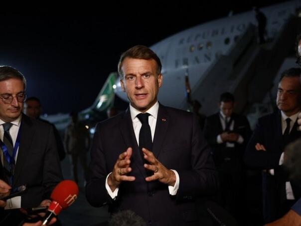 Macron odbio poziv opozicije da podnese ostavku