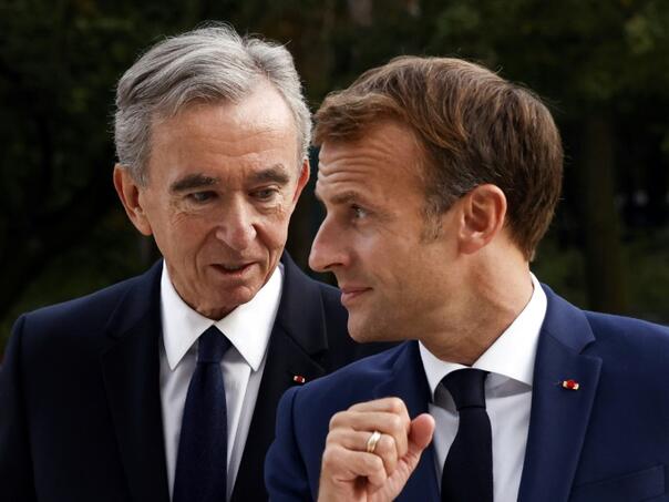 Macron odlikovao najbogatijeg čovjeka na svijetu