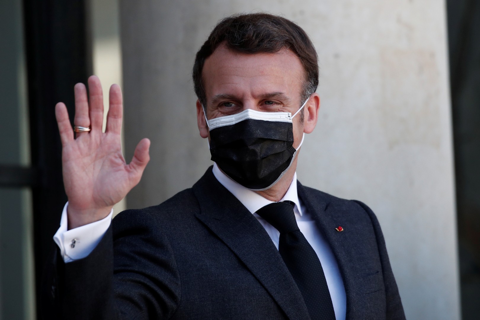 Macron: Počinje vakcinacija djece od 12 do 18 godina