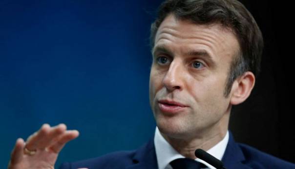 Macron poziva Rusiju da odmah okonča vojne operacije u Ukrajini