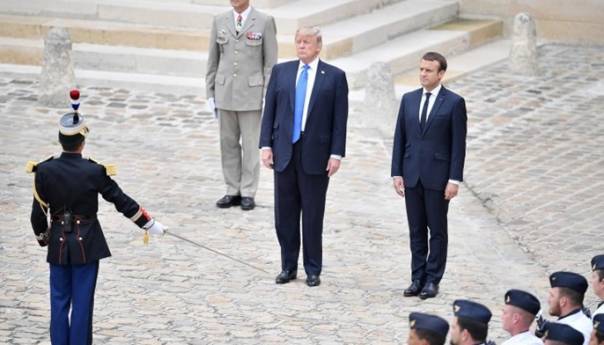 Macron poziva Trumpa da ne povlači vojnike iz Afrike