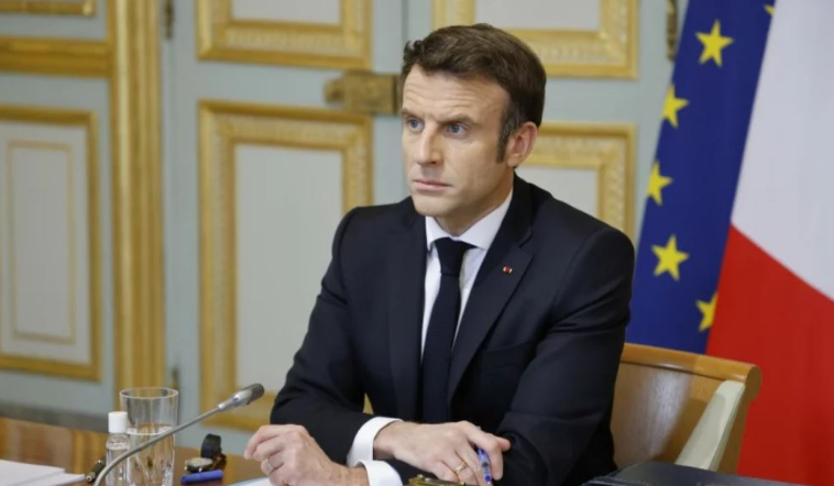 Macron pozvao ministre Vlade na krizni sastanak