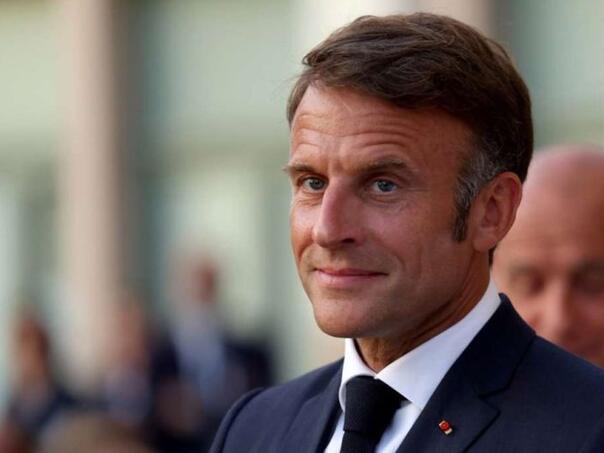 Macron pozvao na normalan protok kroz Hormuz
