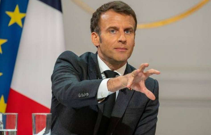 Macron saziva krizni sastanak zbog vala nasilnih protesta
