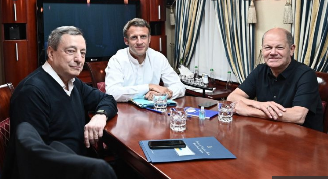 Macron, Scholz i Draghi krenuli vozom u Kijev