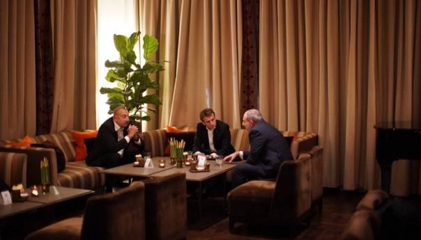 Macron se sastao s azerbajdžanskim i armenskim čelnicima