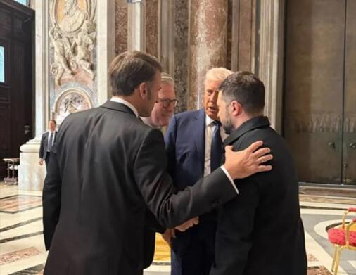 Macron: Susret s Trumpom, Zelenskim i Starmerom o Ukrajini bio je pozitivan