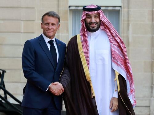 Macron u Elizejskoj palači dočekao saudijskog prijestolonasljednika