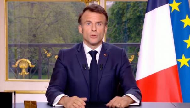 Macron: Za 100 dana moramo da sredimo stanje u državi