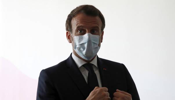 Macron zagovara slobodu crtanja, ali ne podupire sve nacrtano