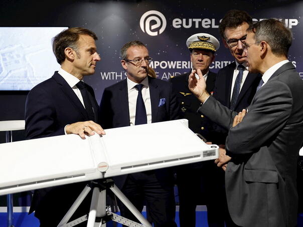 Macron želi udruživanje evropskih proizvođača satelita: To bi bio šampion