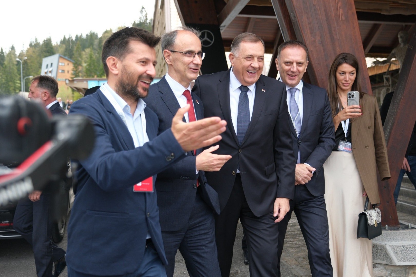 Macut sa Dodikom: Pratimo deklaraciju sa Svesrpskog sabora